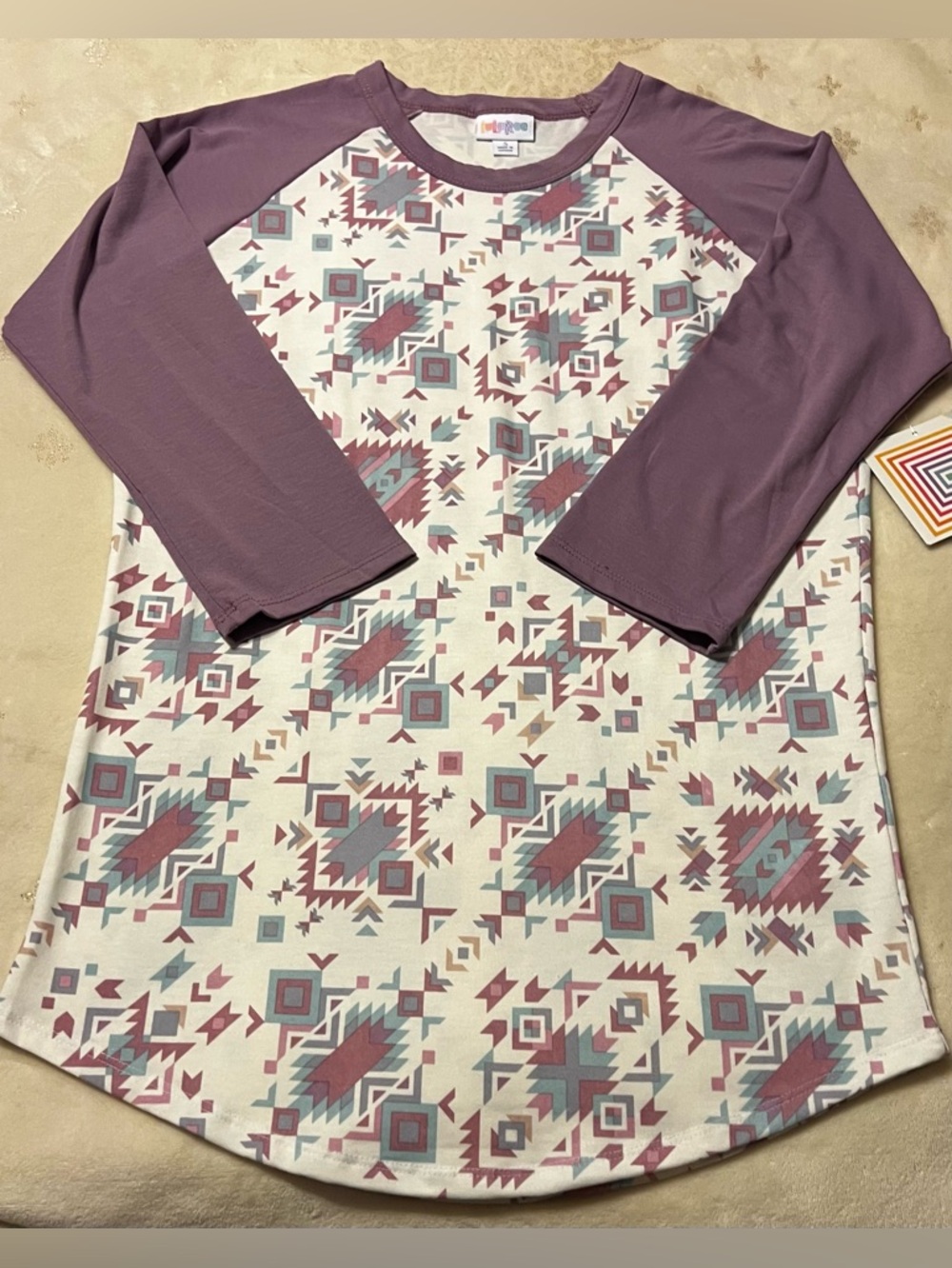 🆕 NWT LuLaRoe Purple Raglan Aztec Print “Randy” Top Women’s Small